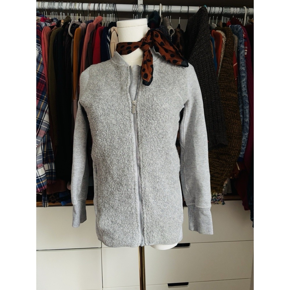 Lululemon Full Zip‎ Sherpa Casual Jacket Women's 2 Gray